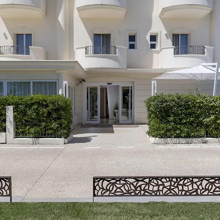 Hotel Riviera-3