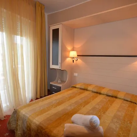 Hotel Apollo-2